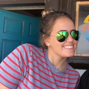 Meet your Posher, Sabrina